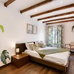 Flor De Sol House