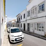 Flor De Sol House 타비라
